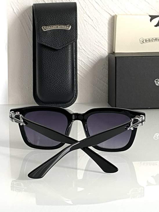 Picture of Chrome Hearts Sunglasses _SKUfw73376363fw